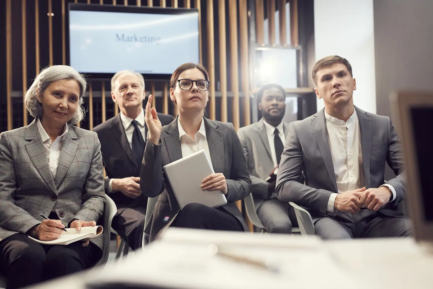Jak zorganizować konferencję firmową krok po kroku
